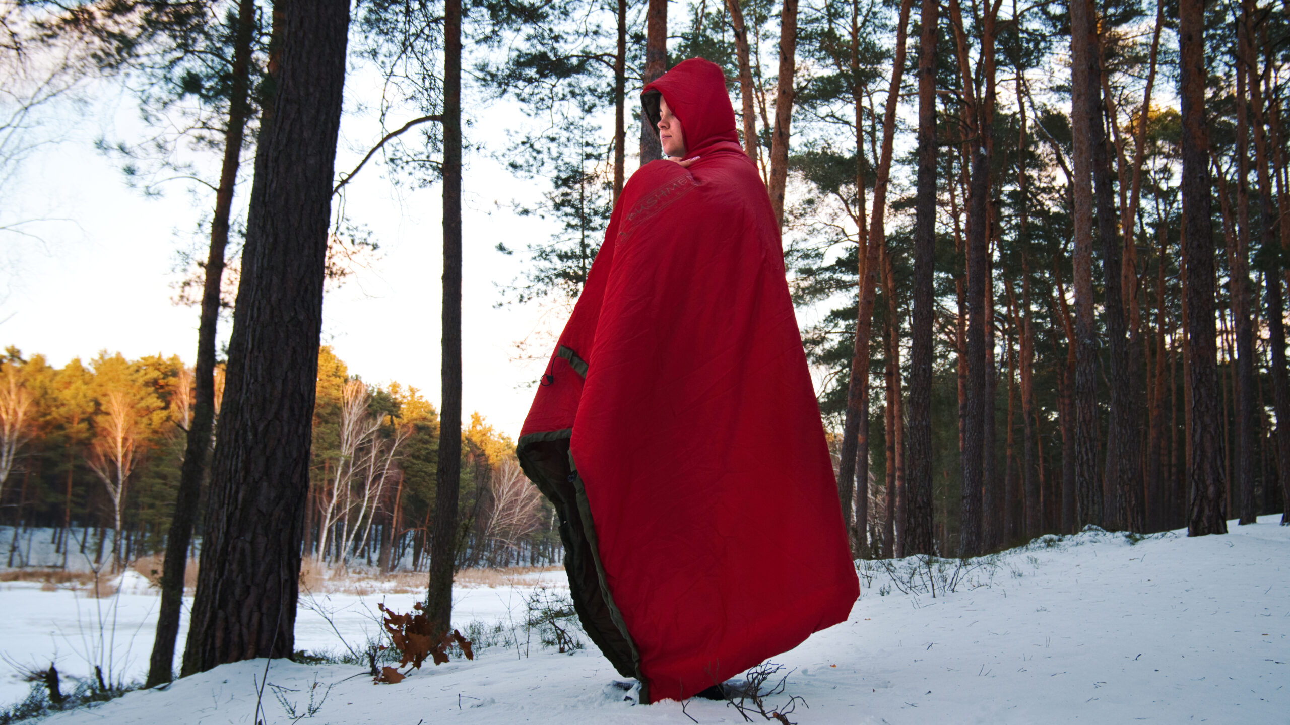 Easy Under Quilt 2,2 m 2 EASY Under quilt scarlet poncho scaled 1 Easy Under Quilt 2,2 m - Image 2